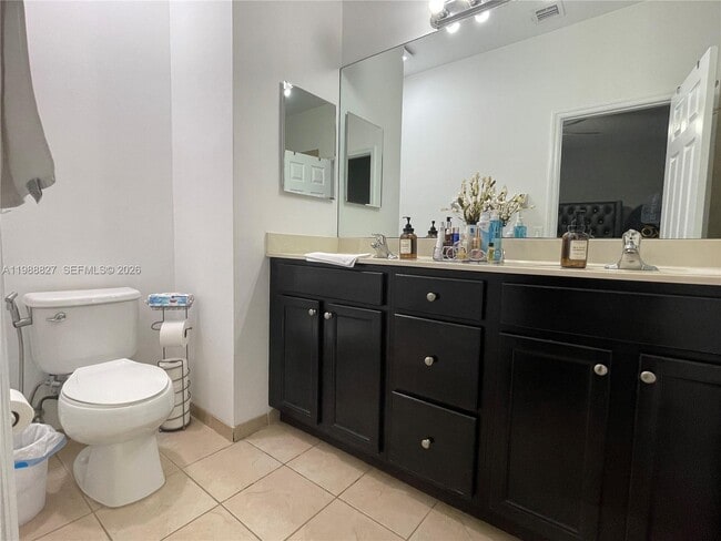 Building Photo - 16963 SW 92nd St