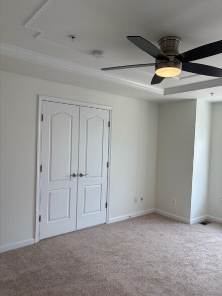 Building Photo - 1408 Steuart St