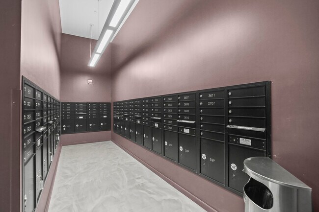 Building Photo - 151 SE 1st St