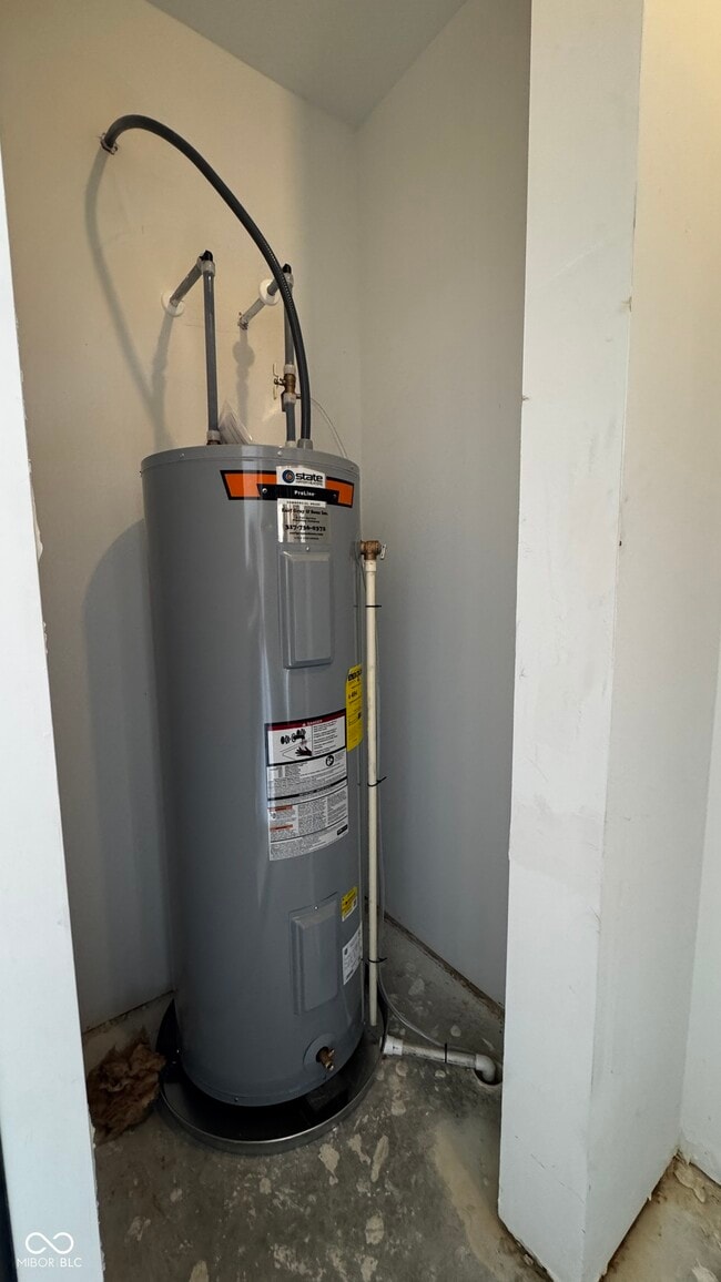 Building Photo - 5743 W 750 N