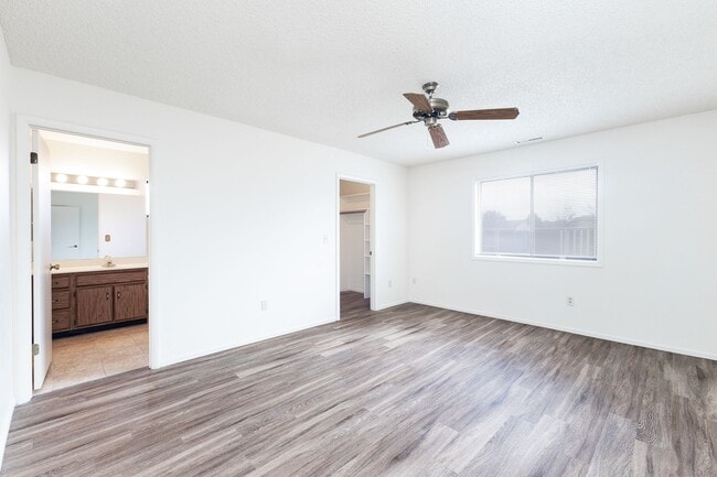 Building Photo - 3 bedroom 2 bathroom Ranch Style Home in Prescott Valley!