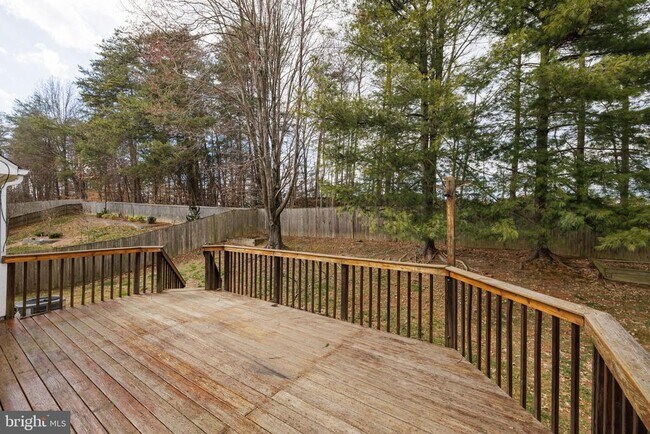 Building Photo - 7710 Green Garland Dr