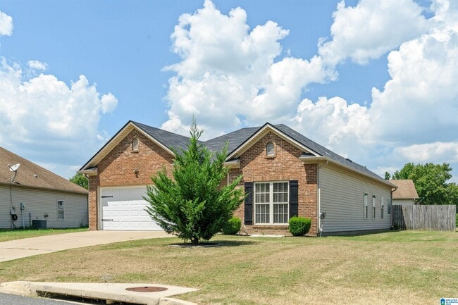Building Photo - 992 Meriweather Dr