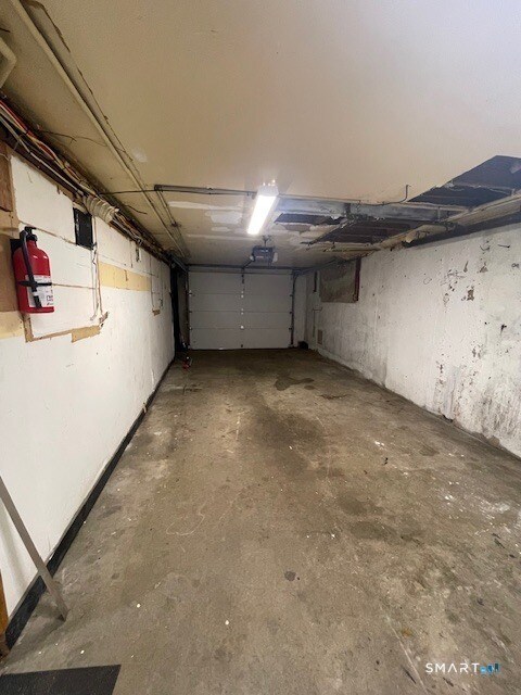 Building Photo - 16 Bluff Rd