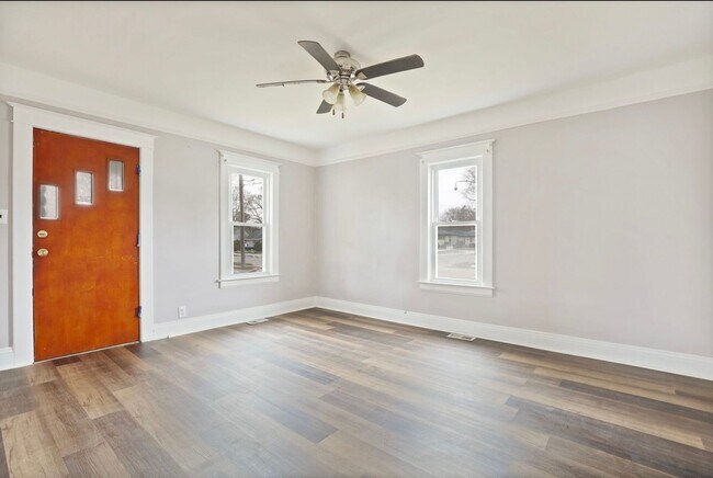 Building Photo - Charming 3-Bedroom Home on Saginaw’s East Side