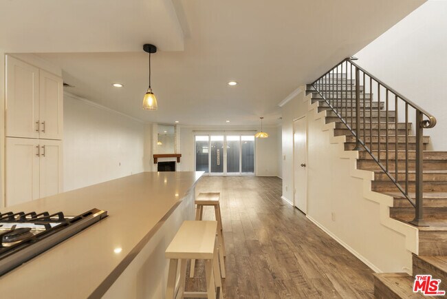 Building Photo - 1837 11th St