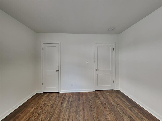 Building Photo - 475 English Ave NW