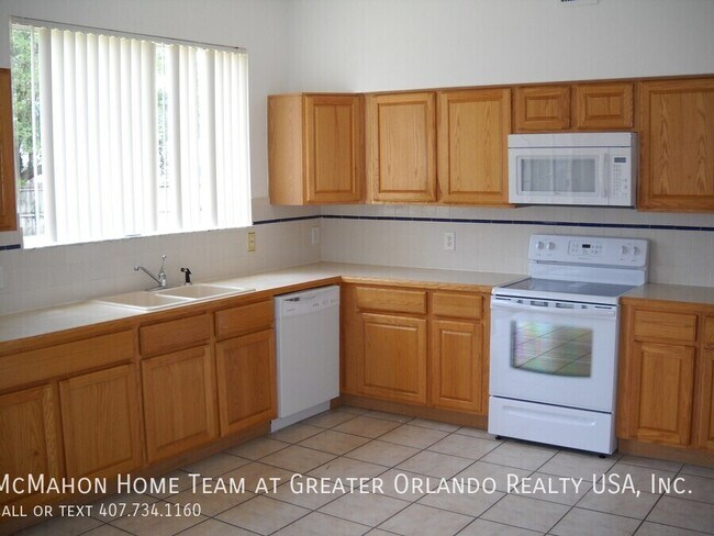 Building Photo - 435 Lancer Oak Dr