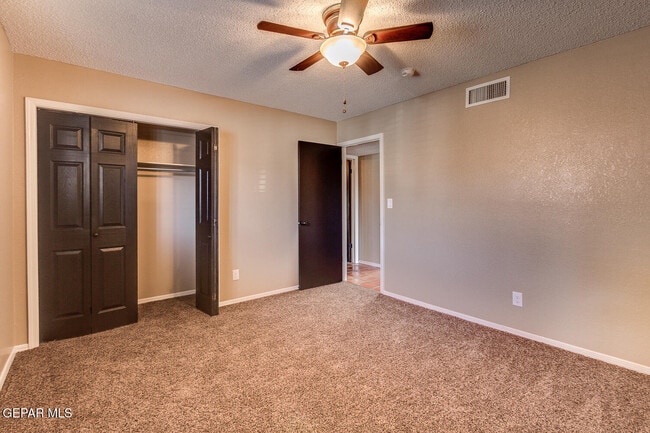 Building Photo - 5572 Fernwood Cir