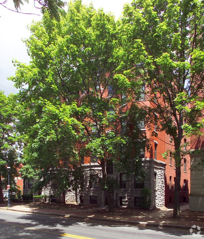 131 - 135 Spring St - 131-135 Spring St