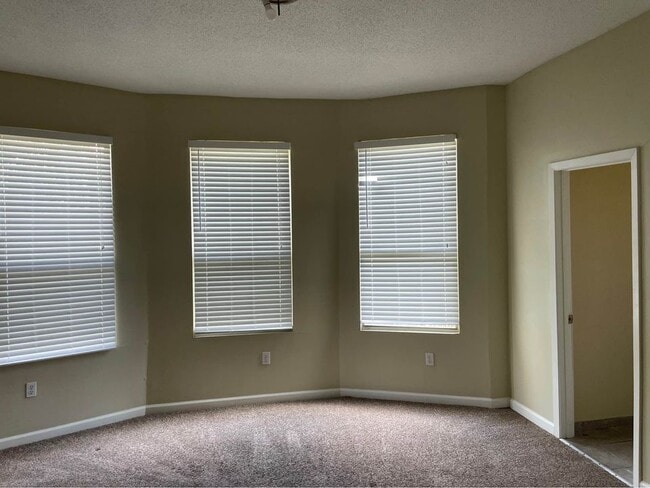 Building Photo - 3321 Napoleon Ave