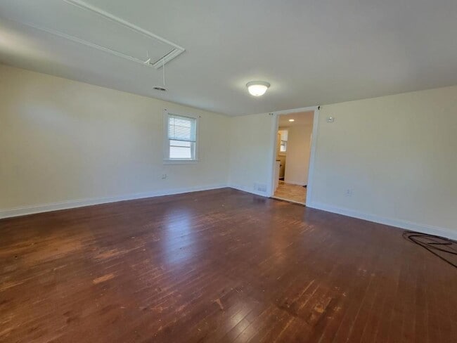 Building Photo - 53 Salem Pl