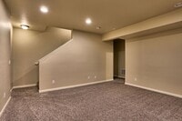 Building Photo - 4 Bedroom Home in East Windsor