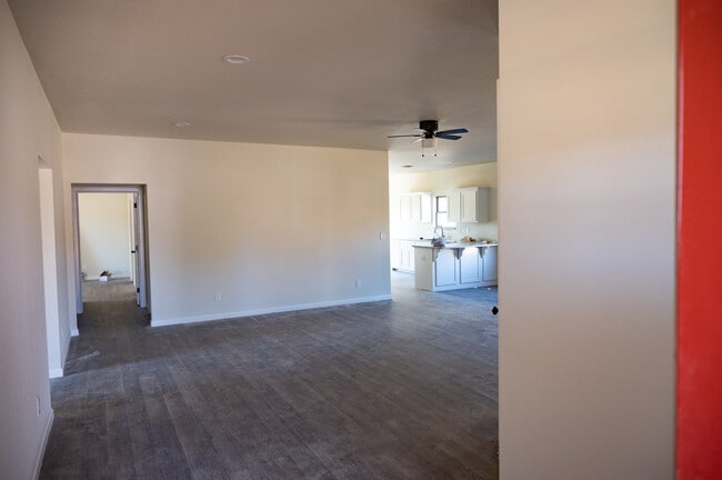 Building Photo - 8542 Spring Creek Ln