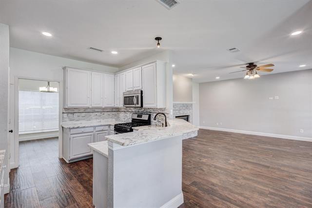 Building Photo - 6902 Wilhelmina Dr