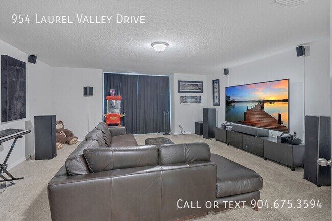 Building Photo - 954 Laurel Valley Dr