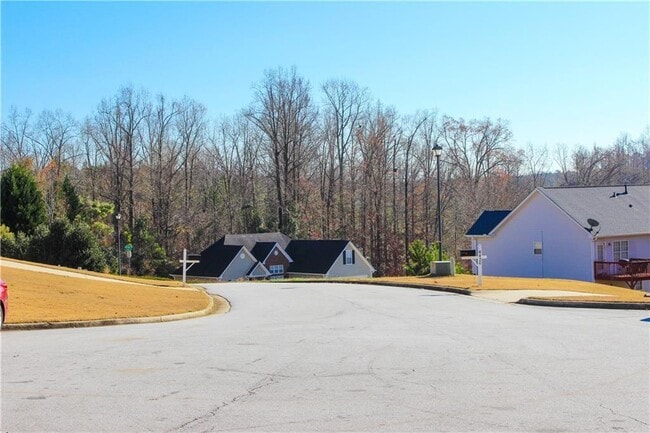 Building Photo - 4445 Scotland Ct SW