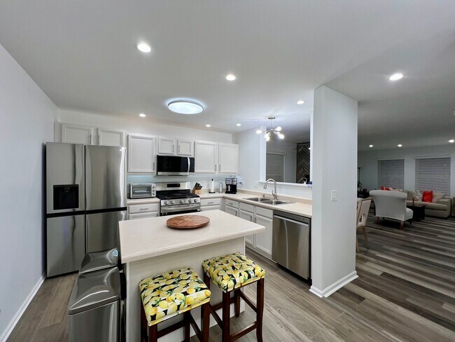 Building Photo - 113 W Big Horn Dr