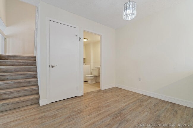 Building Photo - 630 6th Terrace