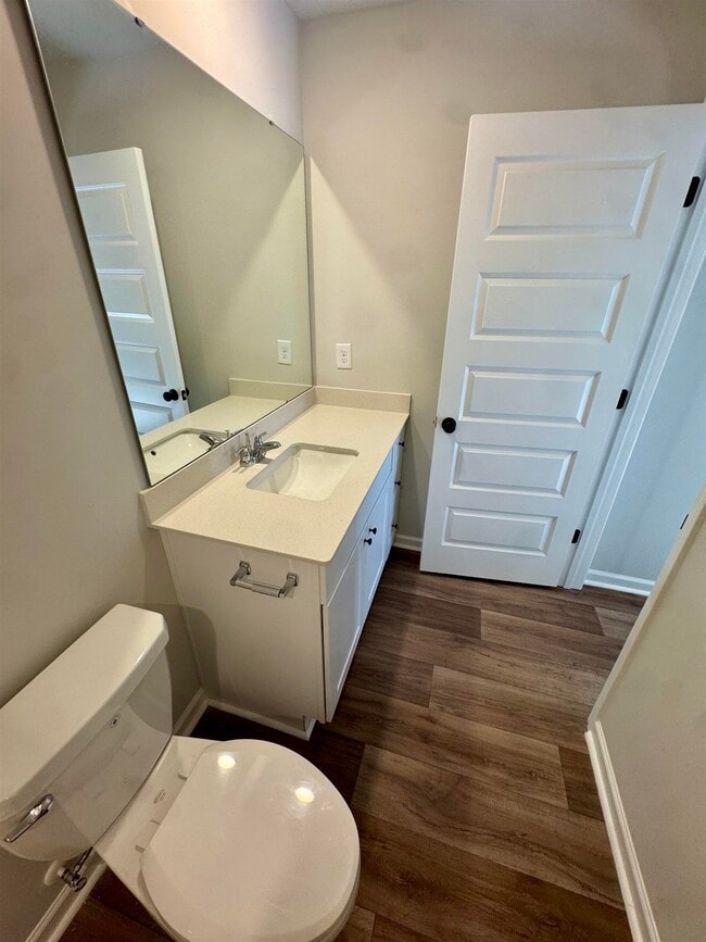 Building Photo - 1735 King Oaks Lp