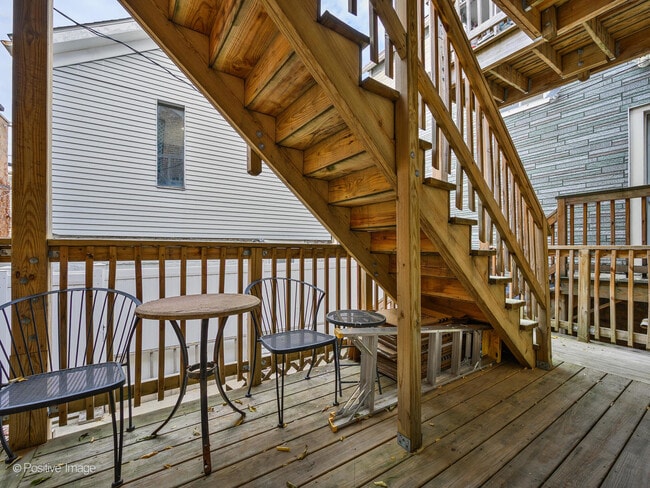 Building Photo - 1244 W Race Ave