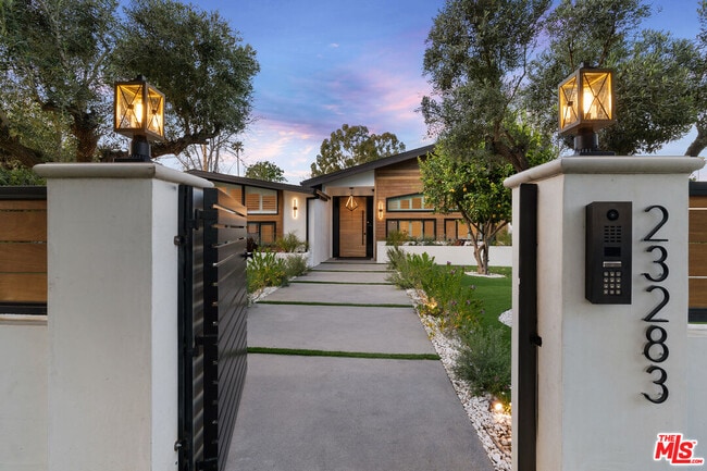 Building Photo - 23283 Erwin St