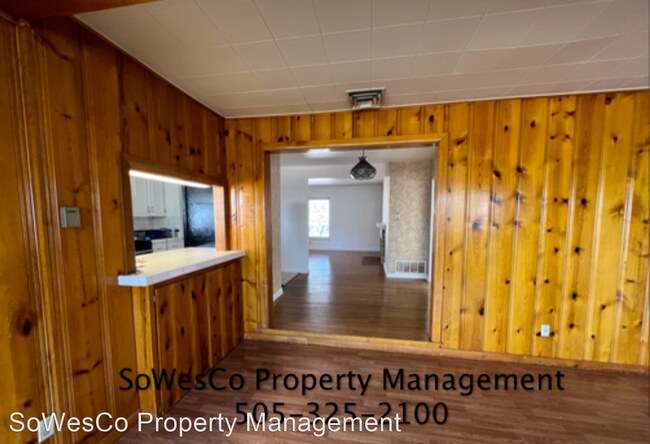 Building Photo - 3 br, 2 bath House - 301 W Tycksen