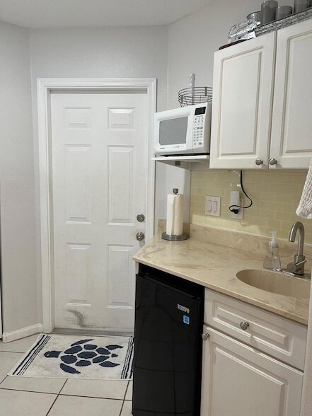 Building Photo - 2563 Egret Lake Dr