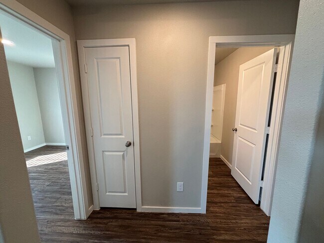 Building Photo - Get Rental In Upland West Available