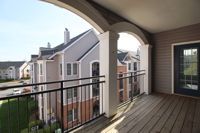 Building Photo - 2/2.5 Bath Condo in Sterling!