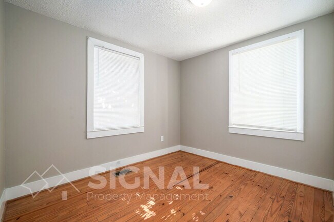 Building Photo - 759 Hopkins Dr