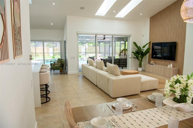 Building Photo - 1010 Joyce Ct