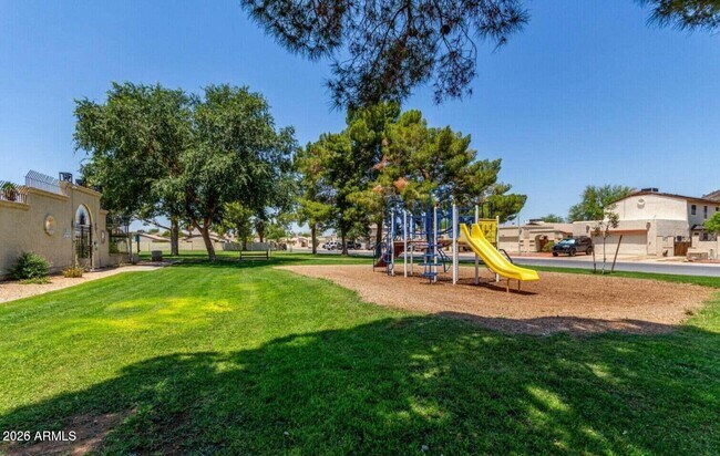 Building Photo - 4760 W Wahalla Ln