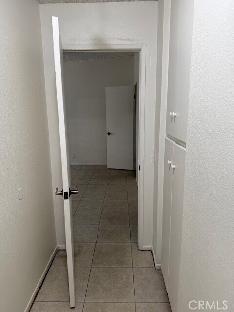 Building Photo - 453 E Lancaster Blvd