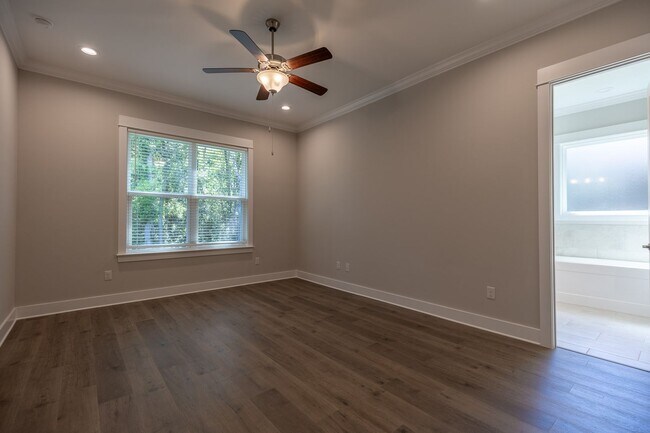 Building Photo - 5 Bedrooms!  Wooded Lot With No Back Neighbors • Luxury Finishes