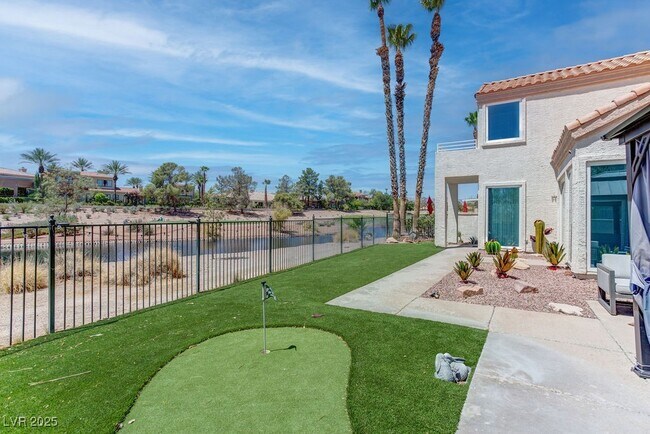 Building Photo - 8953 Diamond Falls Dr