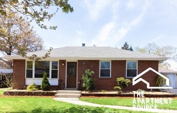 Building Photo - 8108 S 85th Ave