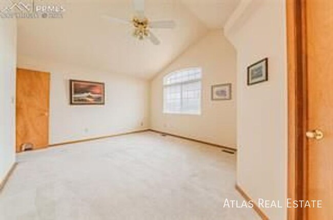 Building Photo - 8407 Wilmington Dr