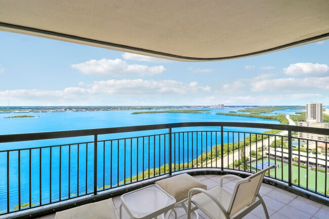 Building Photo - 5380 N Ocean Dr