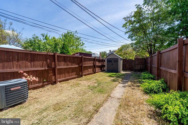 Building Photo - 8321 Byington Rd
