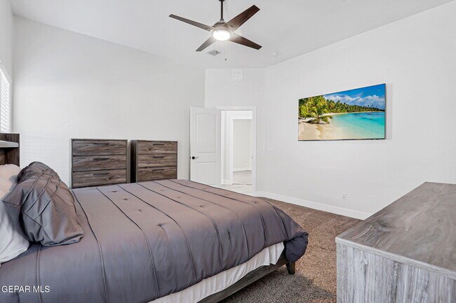 Building Photo - 14937 Tierra Fortaleza Ave