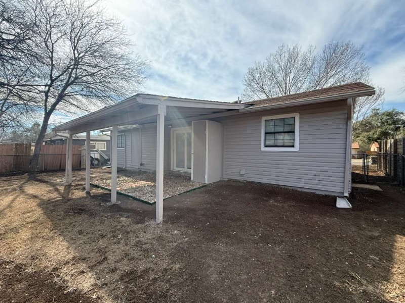 Building Photo - 6718 Pear Tree