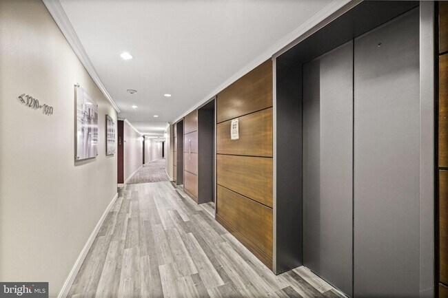 Building Photo - 6301 Stevenson Ave