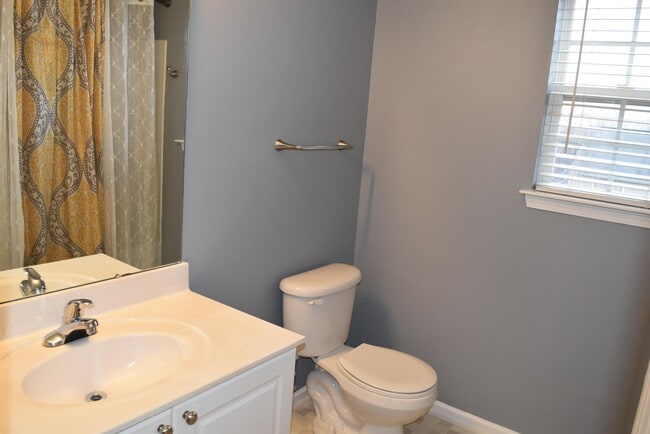 Building Photo - 3911 Hathaway Hills Dr