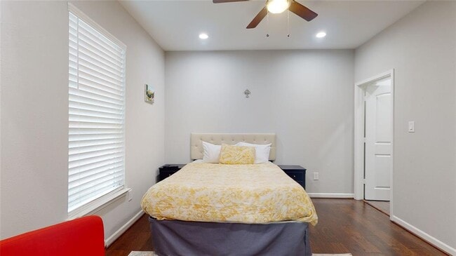 Building Photo - 1201 Northwood St