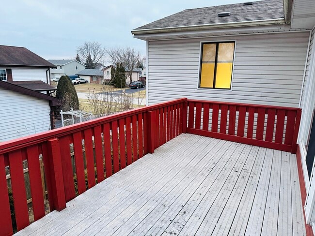 Building Photo - 2363 Cove Dr