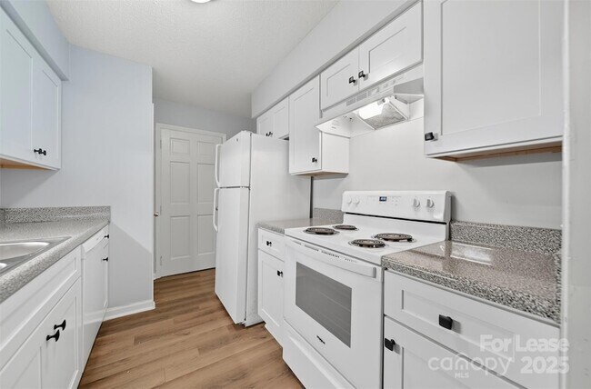 Building Photo - 824 6th St NW