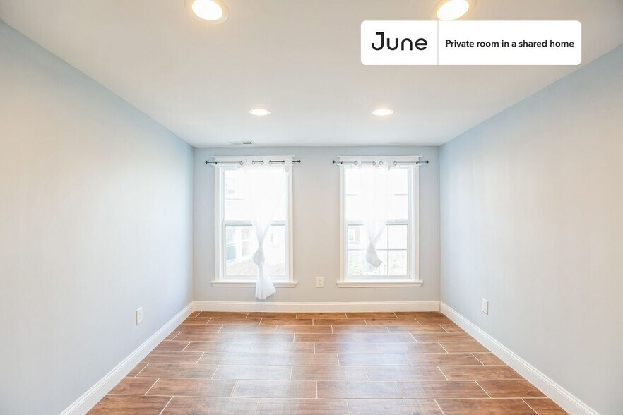 Building Photo - Room in Shared 7 bed/6 bath home
