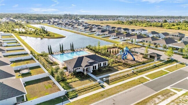 Building Photo - 1014 Golden Shiner Ave