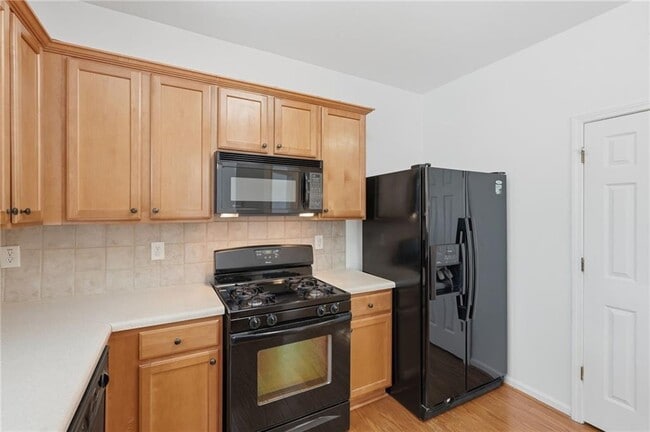 Building Photo - 368 Grayson Way